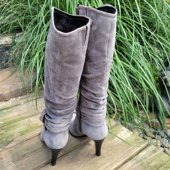 Gray Heeled Boots - Picture 9 of 11